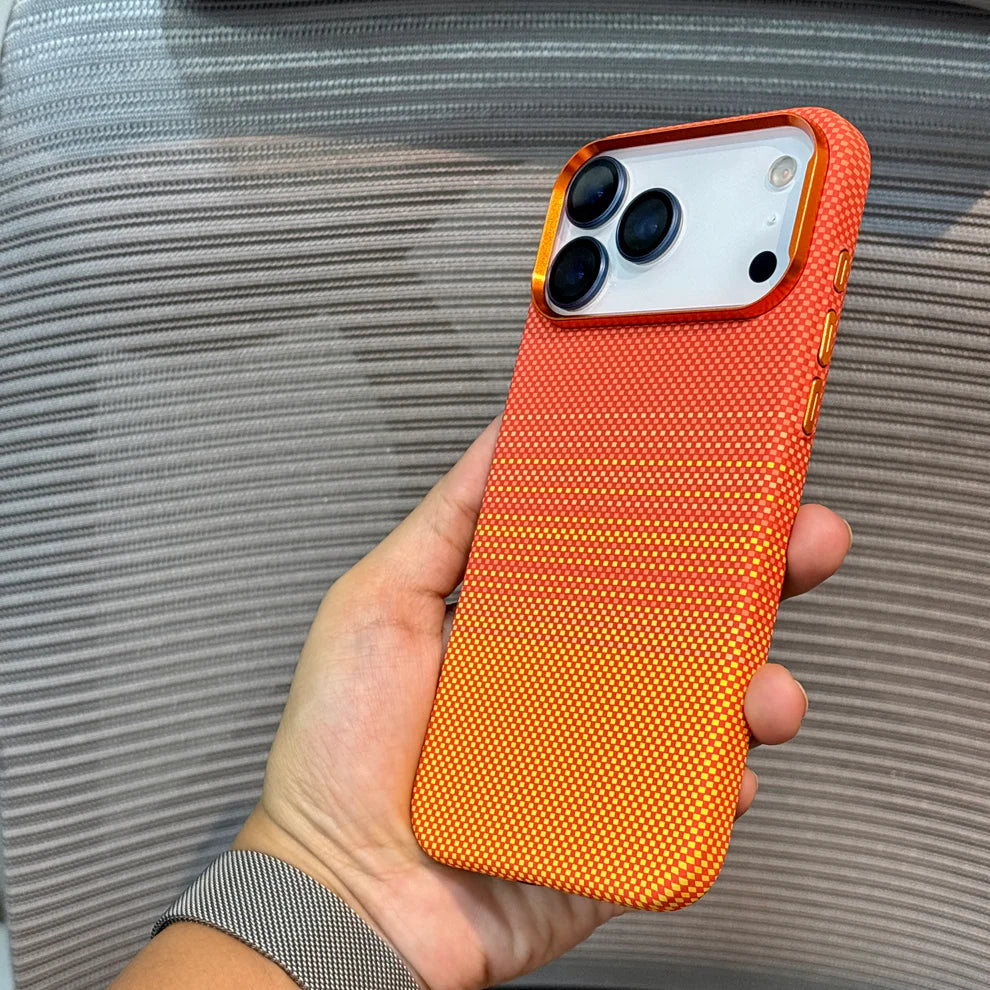 MagSafe compatible carbon fiber case for iPhone 17 Pro Max
