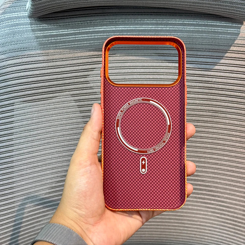 iPhone 17 Pro Max stylish carbon fiber back cover
