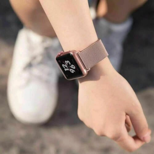 Premium Magnetic Aluminium Strap for Apple Watch.