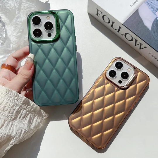 Solid Color Diamond Pattern Case