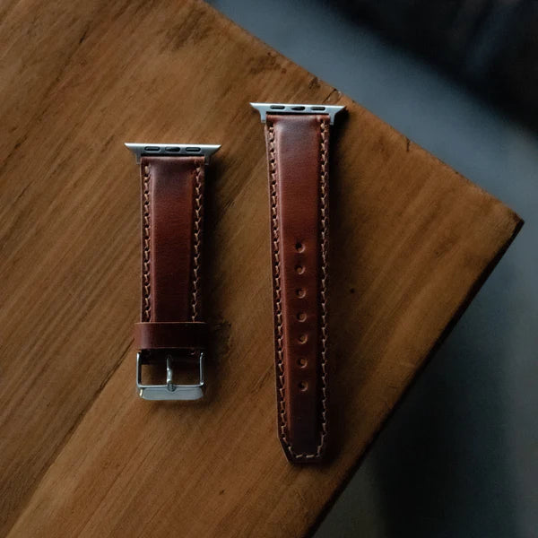 Elegant Legacy Leather Strap for Apple Watch – Timeless Luxury.