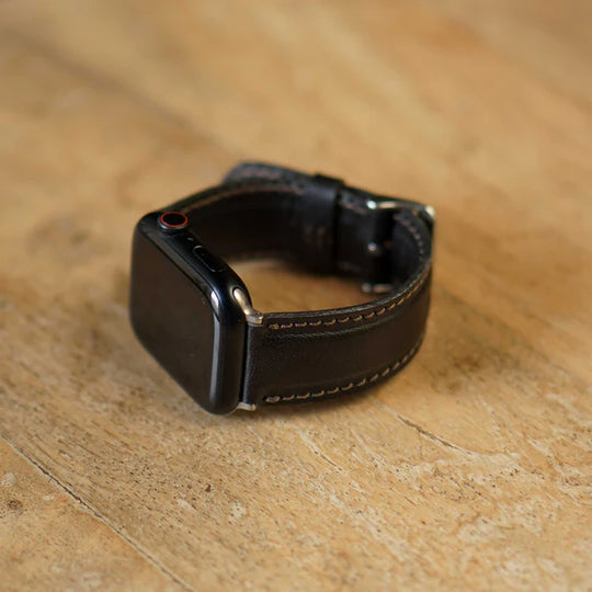 Elegant Legacy Leather Strap for Apple Watch – Timeless Luxury.