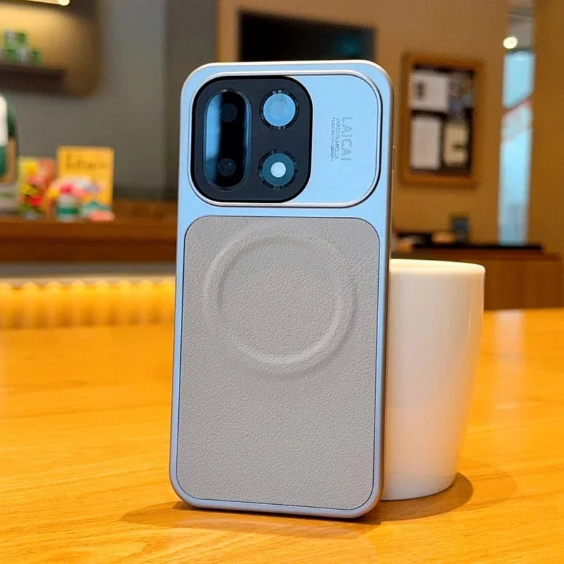 Everyday Carry MagSafe Leather Case- white 